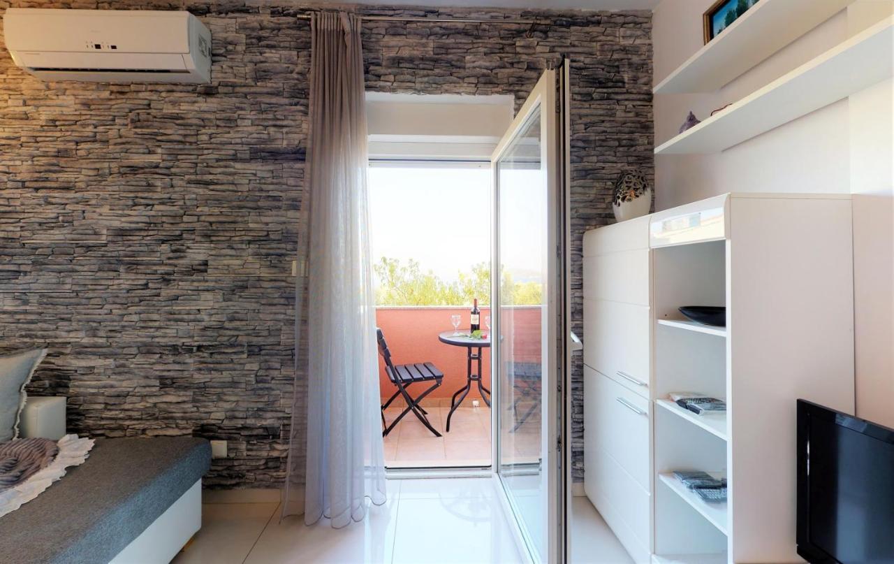 Apartments Silva 슬라티네 외부 사진