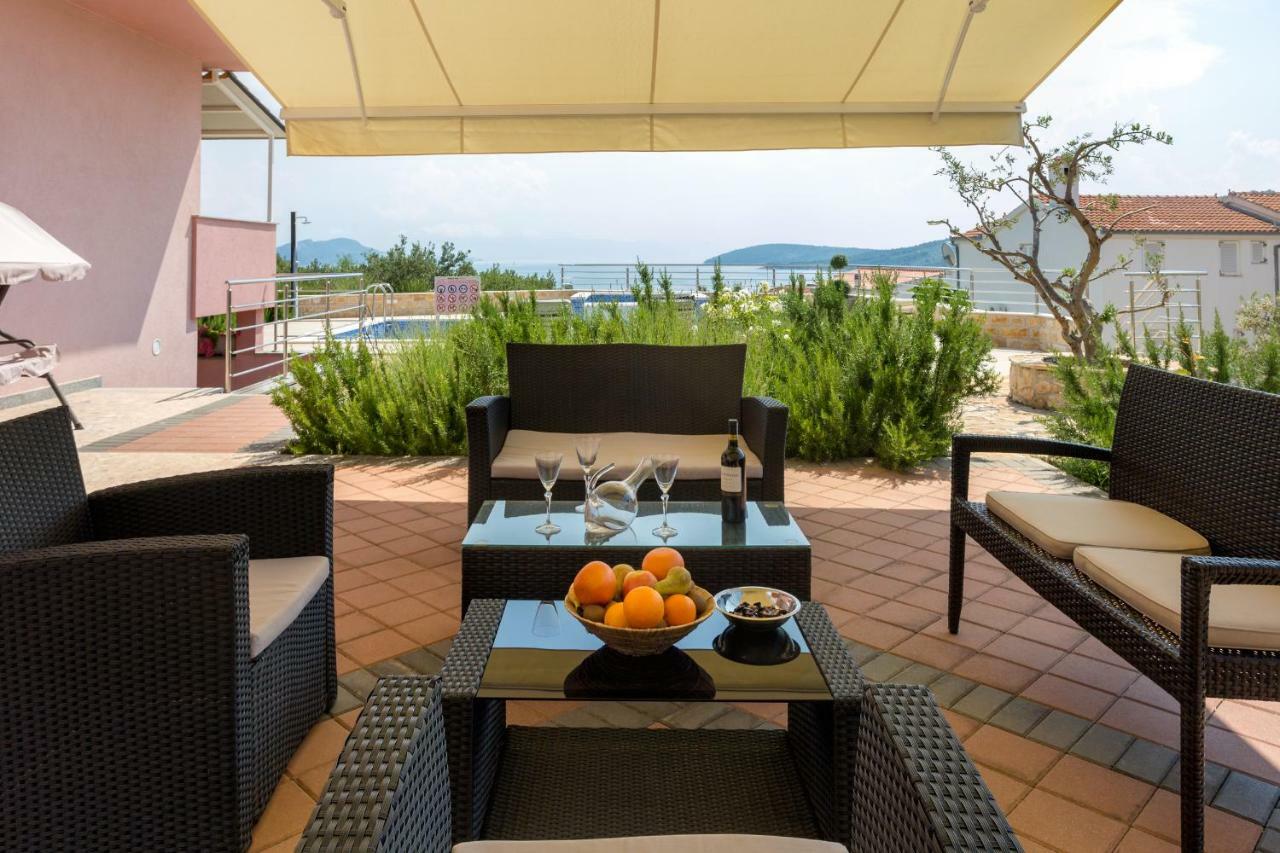 Apartments Silva 슬라티네 외부 사진